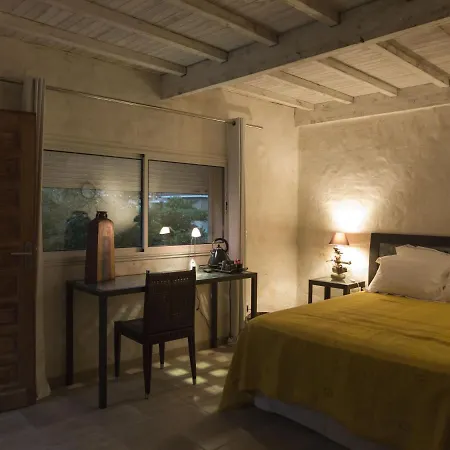 La Casa Nert 3* Millas