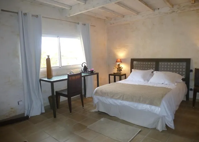La Casa Nert 3* Millas